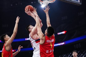 九游体育AC米兰发布备战花絮，今晨防线松动，CBA常规赛任务艰巨，阵容厚度经受考验的简单介绍